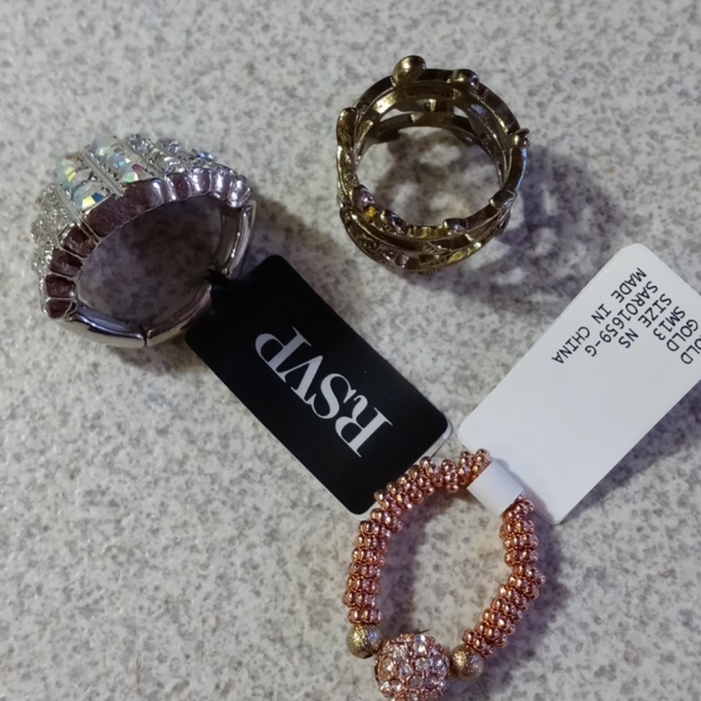 Rings - Picture 4 of 7